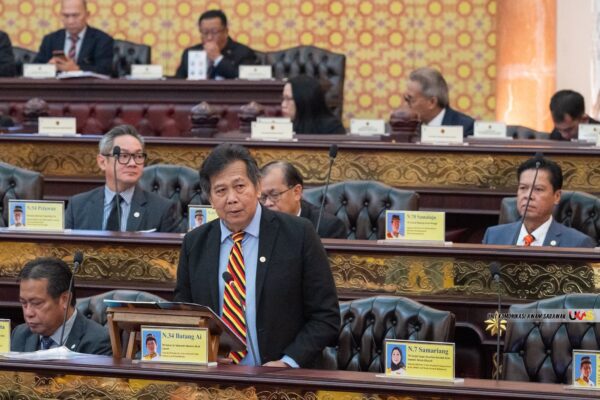 Sarawak perhebat agenda ekonomi karbon rendah, sasar pengurangan pelepasan 35 peratus menjelang 2050