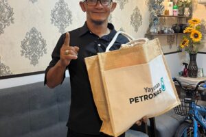 Kesederhanaan bukan penghalang Jalani membesarkan anak dengan harapan